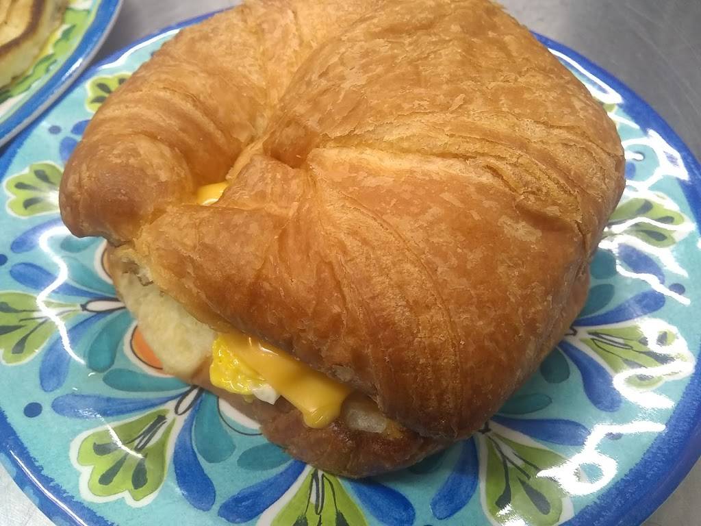 Pill Box Cafe | restaurant | 1243 Hwy 62 412, Highland, AR 72542, USA | 8708561112 OR +1 870-856-1112