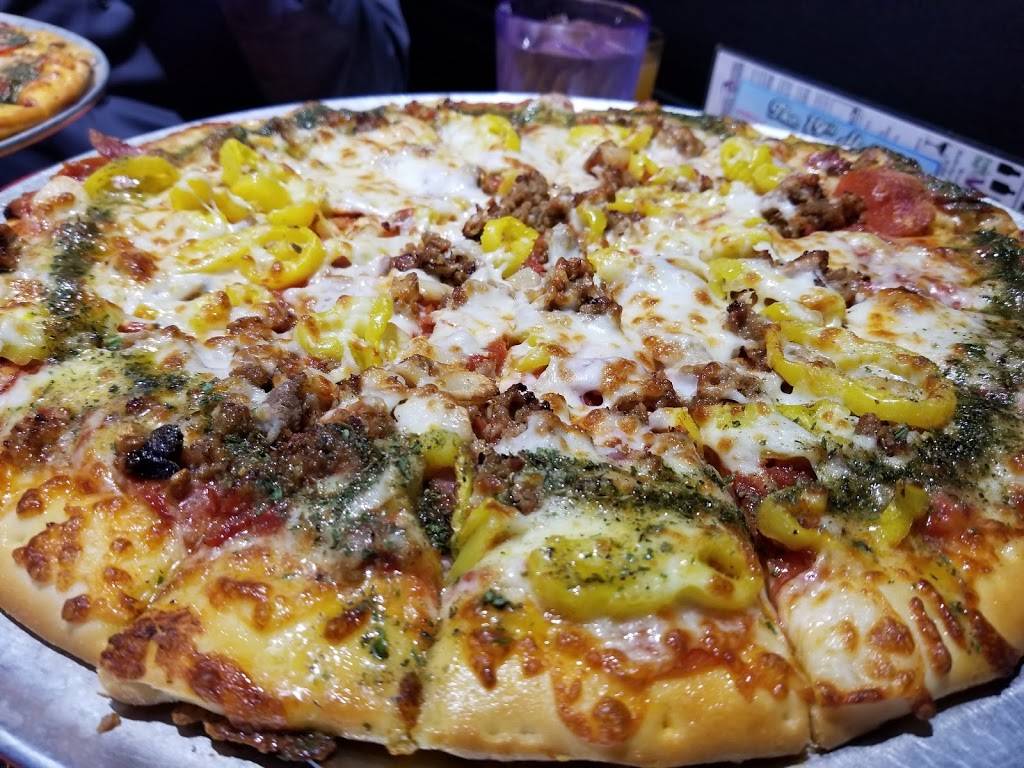 Center Court Pizza & Brew | restaurant | 7425 Hwy 6, Missouri City, TX 77459, USA | 8329470440 OR +1 832-947-0440
