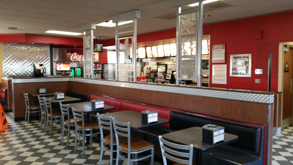 Carls Jr. | restaurant | 949 Sierra St, Kingsburg, CA 93631, USA | 5598978719 OR +1 559-897-8719