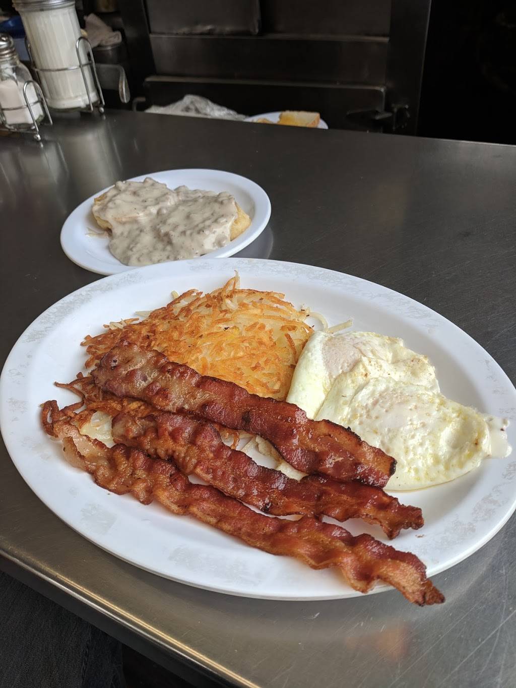 White Knight Diner | restaurant | 1801 Olive St, St. Louis, MO 63103, USA | 3146215949 OR +1 314-621-5949