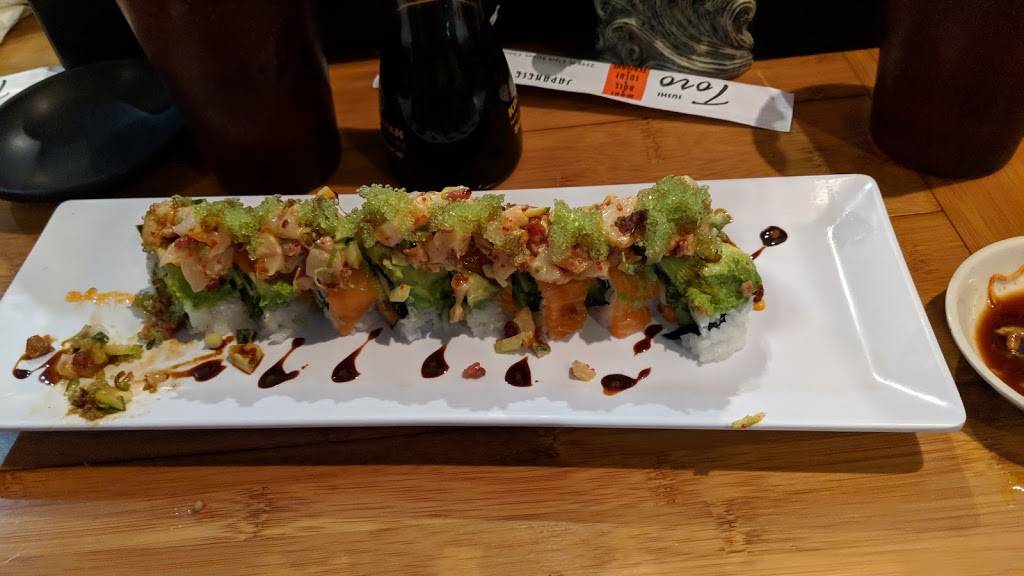 Toro Sushi | restaurant | 1712, 2546 N Clark St, Chicago, IL 60614, USA | 7733487255 OR +1 773-348-7255