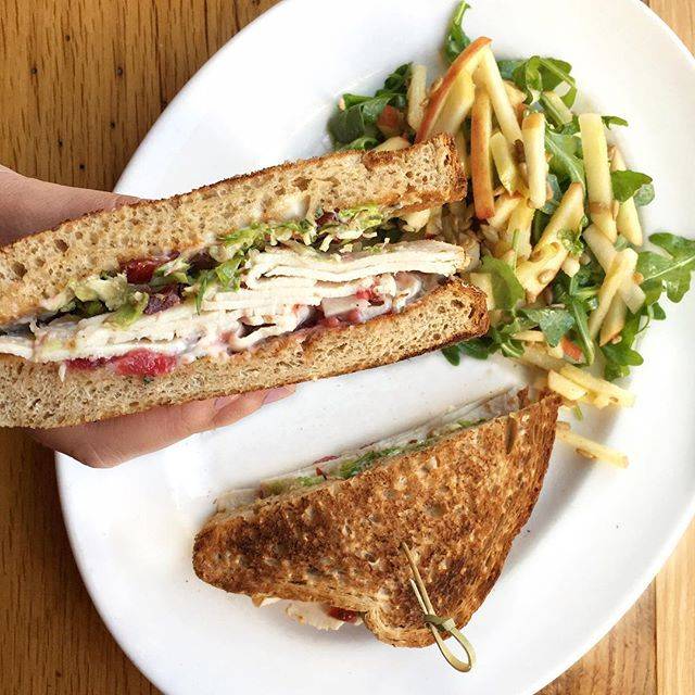 Cooks Cafe | cafe | 1300 N 66th St, Lincoln, NE 68505, USA | 4024661771 OR +1 402-466-1771