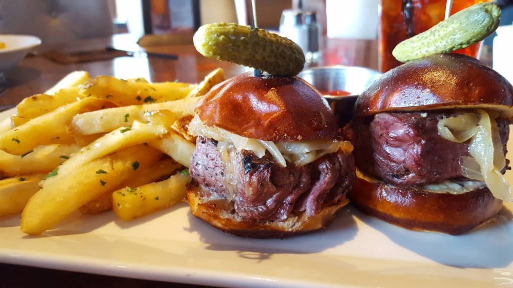 Old Town Pour House - Gaithersburg | restaurant | 212 Ellington Blvd, Gaithersburg, MD 20878, USA | 3019636281 OR +1 301-963-6281