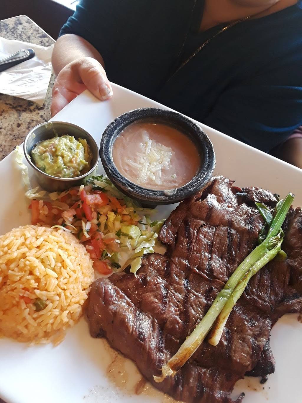 Bandidos Mexican Restaurant | restaurant | 88 Broad St, Cumberland, RI 02864, USA | 4017240342 OR +1 401-724-0342