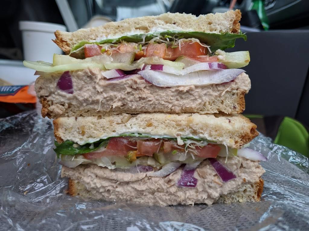 C Js Deli & Catering | restaurant | 18401 Sumner-Buckley Hwy E # C, Bonney Lake, WA 98391, USA | 2538260672 OR +1 253-826-0672