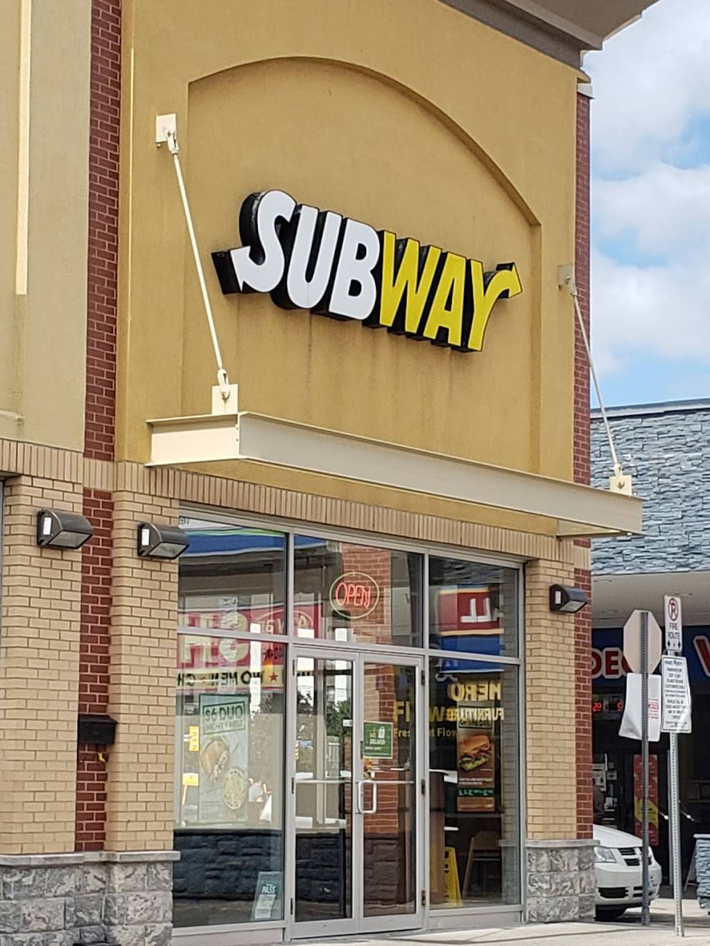Subway | restaurant | 2261 Islington Ave, Etobicoke, ON M9W 3W7, Canada | 4167455767 OR +1 416-745-5767