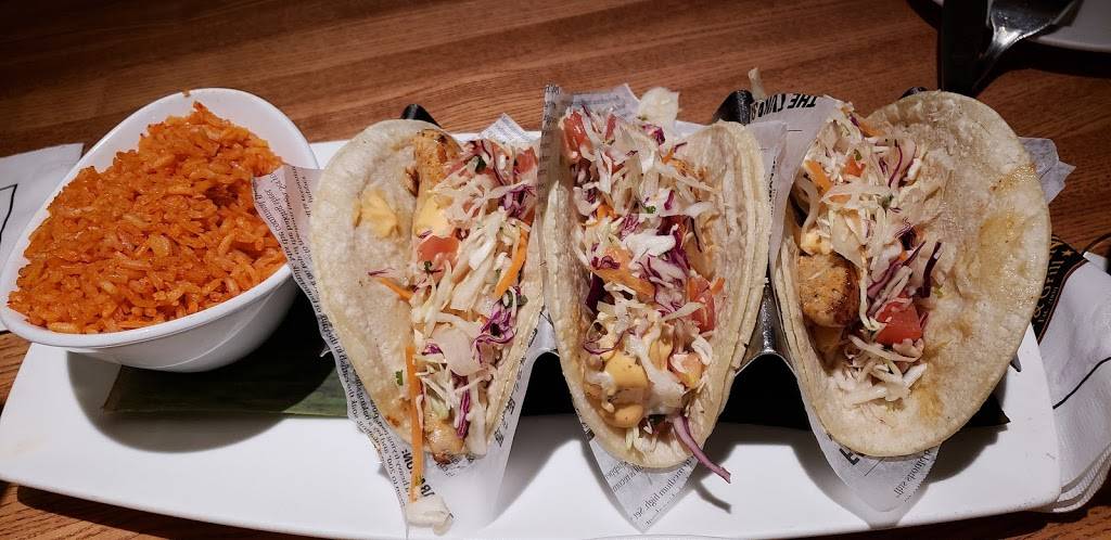 The Happ Inn Bar & Grill | restaurant | 305 N Happ Rd, Northfield, IL 60093, USA | 8477849200 OR +1 847-784-9200