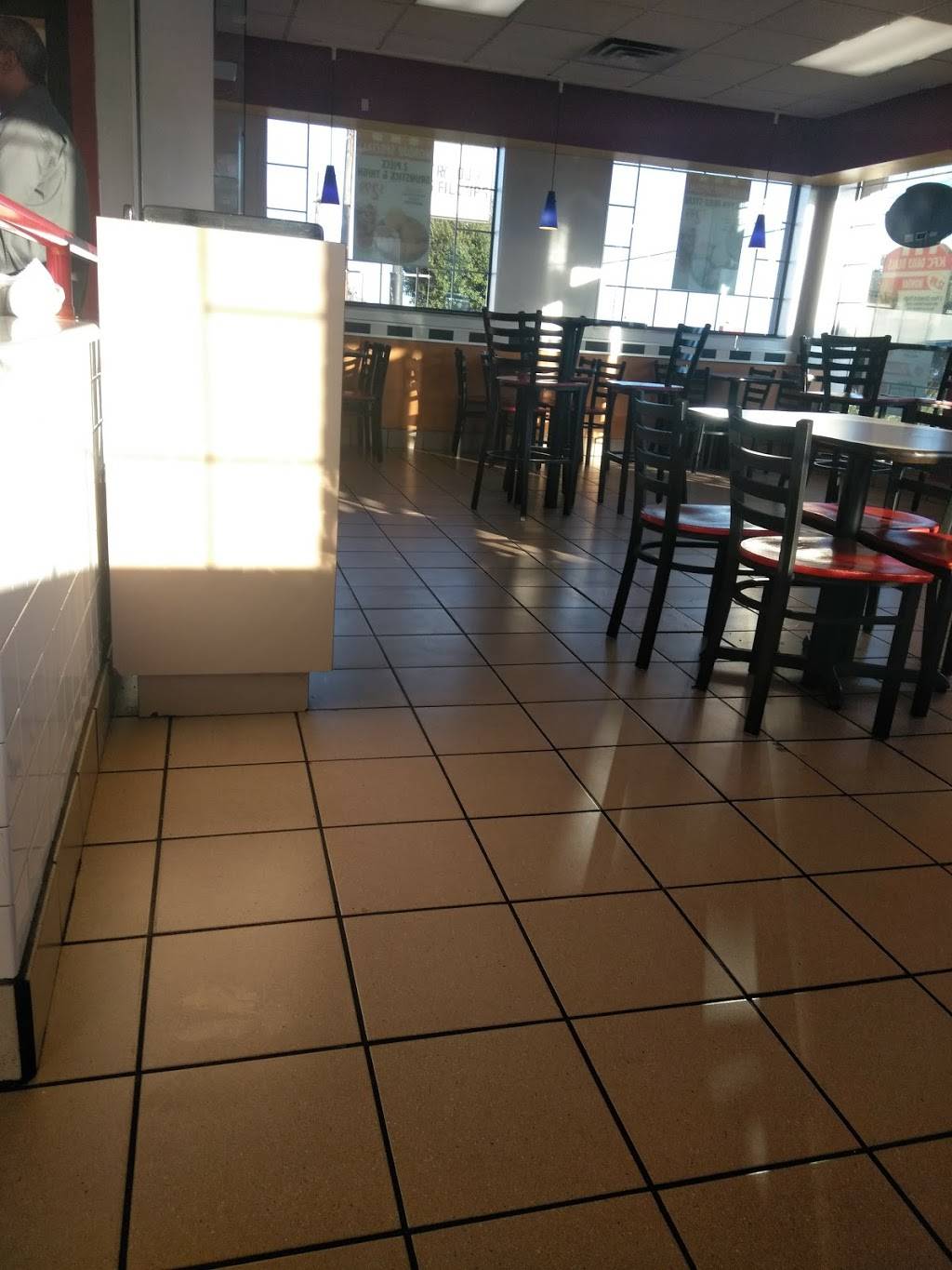 KFC | restaurant | 3415 W Camp Wisdom Rd, Dallas, TX 75237, USA | 9723883907 OR +1 972-388-3907