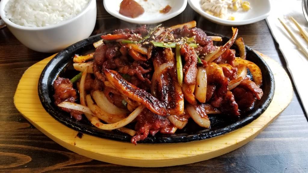 Sols on the Square | restaurant | 117 E Mifflin St, Madison, WI 53703, USA | 6082510116 OR +1 608-251-0116