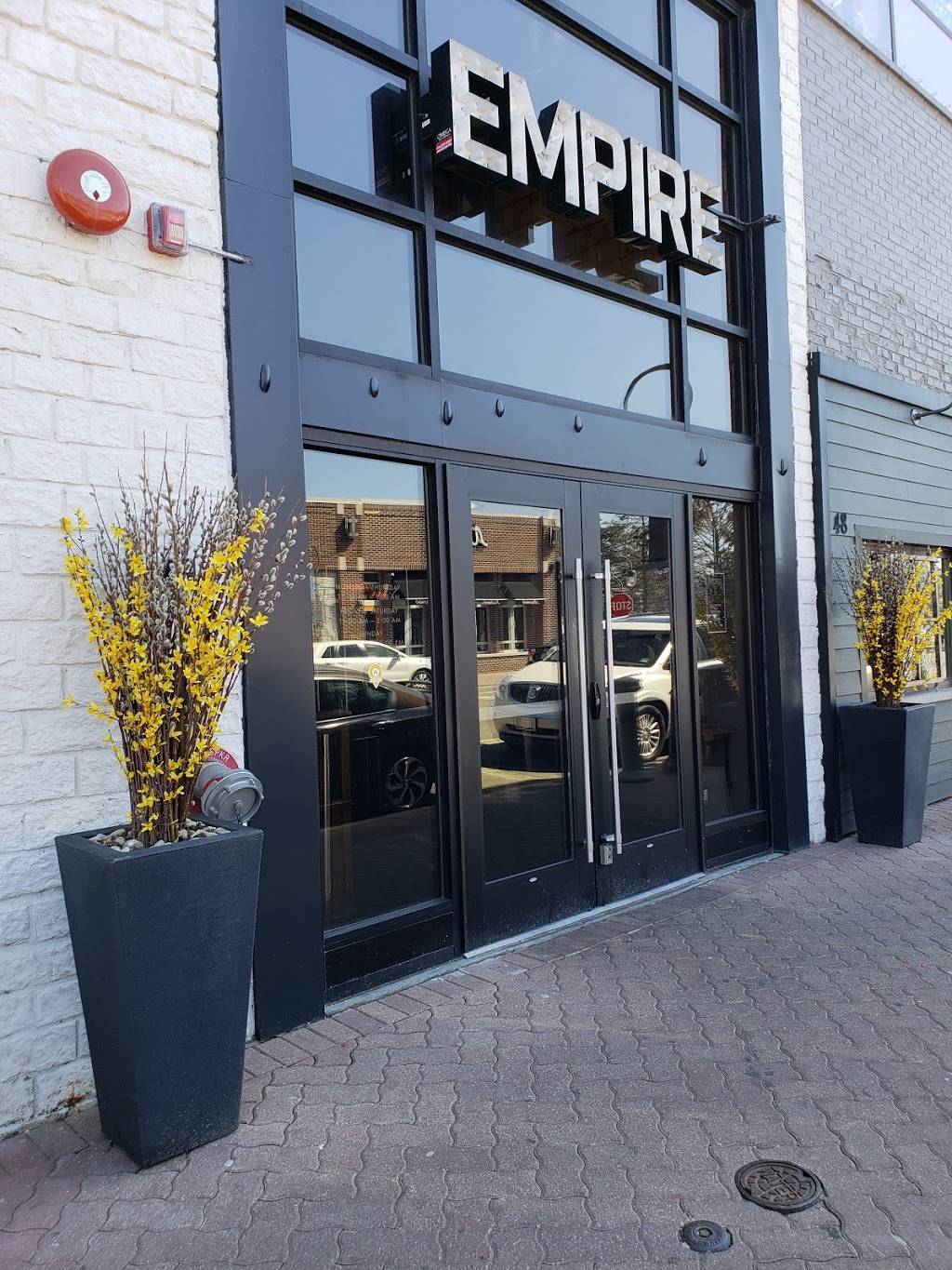 Empire Burgers & Brew | restaurant | 48 W Chicago Ave, Naperville, IL 60540, USA | 6303559000 OR +1 630-355-9000