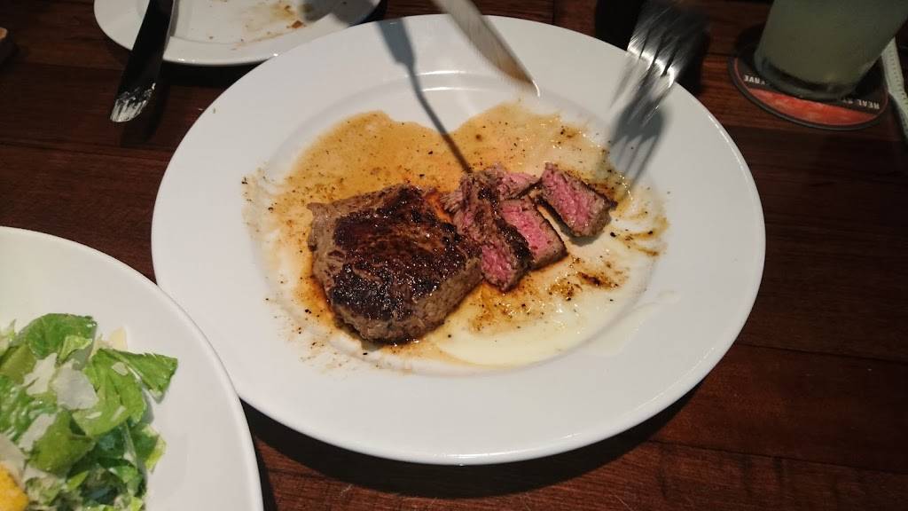 LongHorn Steakhouse | meal takeaway | 8150 W Irlo Bronson Memorial Hwy, Kissimmee, FL 34747, USA | 4073901084 OR +1 407-390-1084