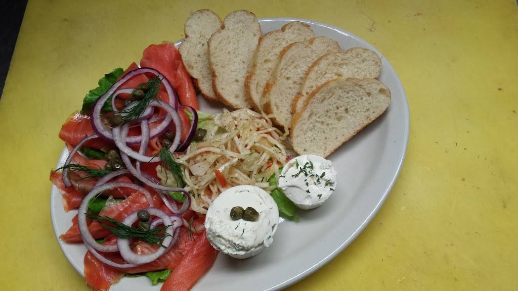 Tara Inn | restaurant | 2365 Kingston Rd, Scarborough, ON M1N 1V1, Canada | 4162666200 OR +1 416-266-6200