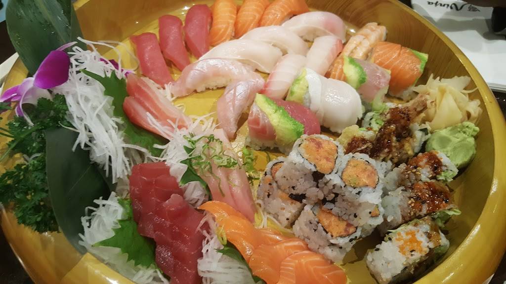 Ninja Japanese Steakhouse | restaurant | 944 Paradise Dr, West Bend, WI 53095, USA | 2623384888 OR +1 262-338-4888