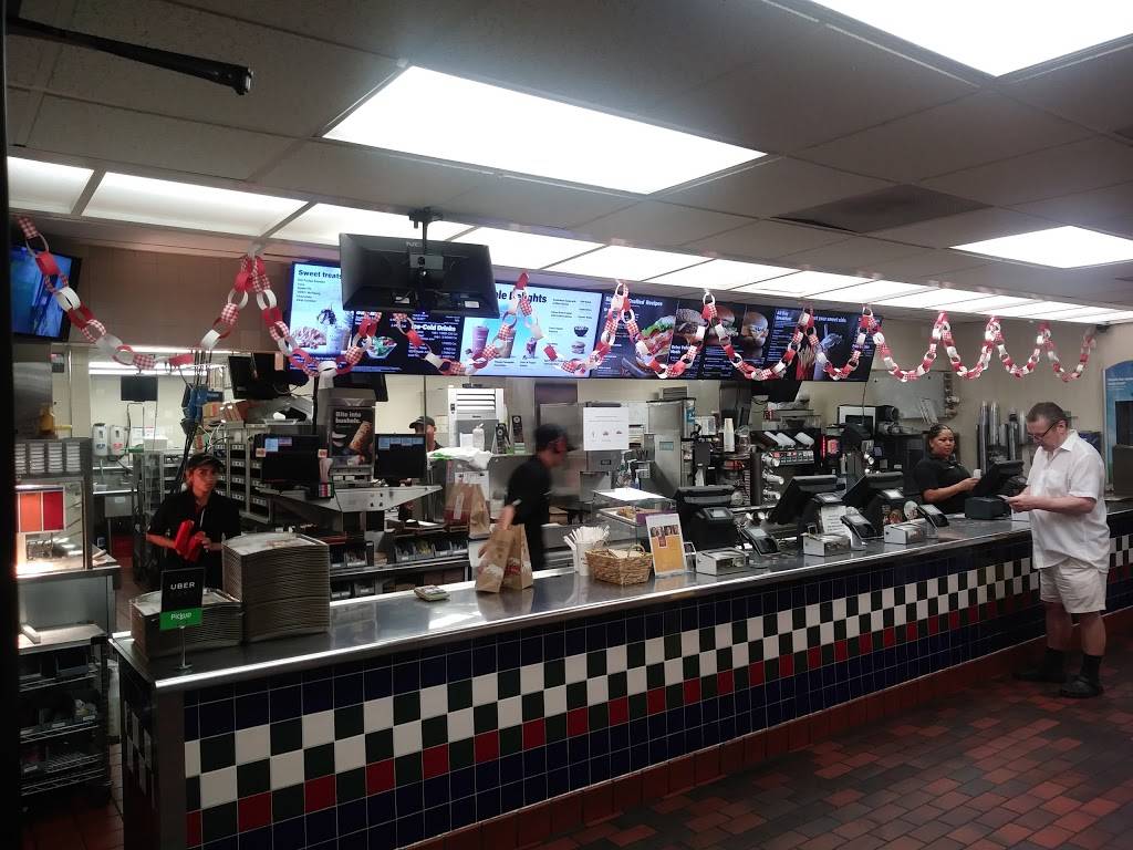 McDonalds | cafe | 1280 12th Ave, San Diego, CA 92101, USA | 6195501823 OR +1 619-550-1823