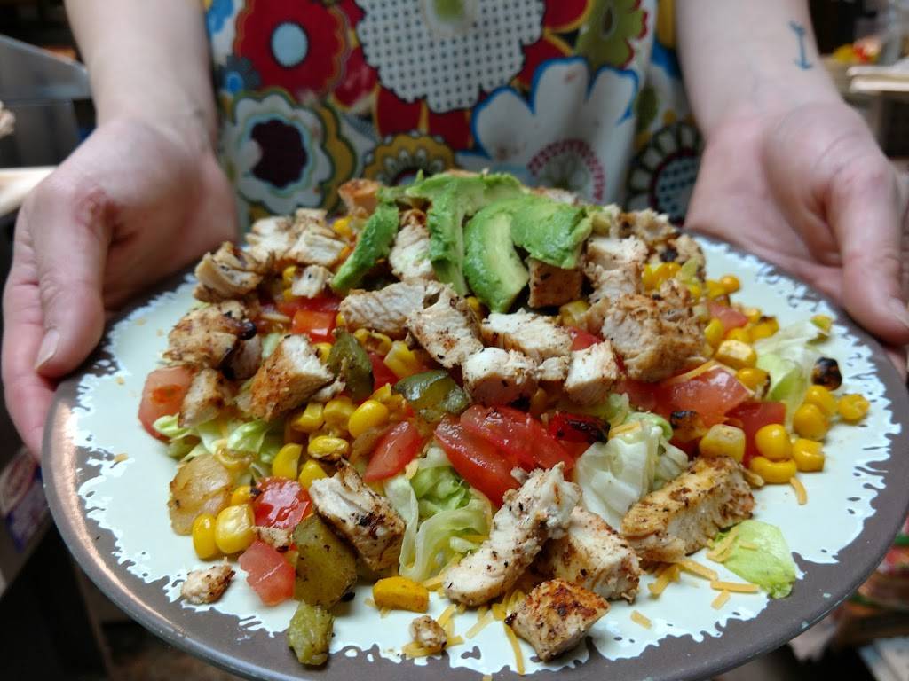 Caras Cafe and Pizzeria | cafe | 114 W Main St, Arlington, KS 67514, USA | 6205383290 OR +1 620-538-3290