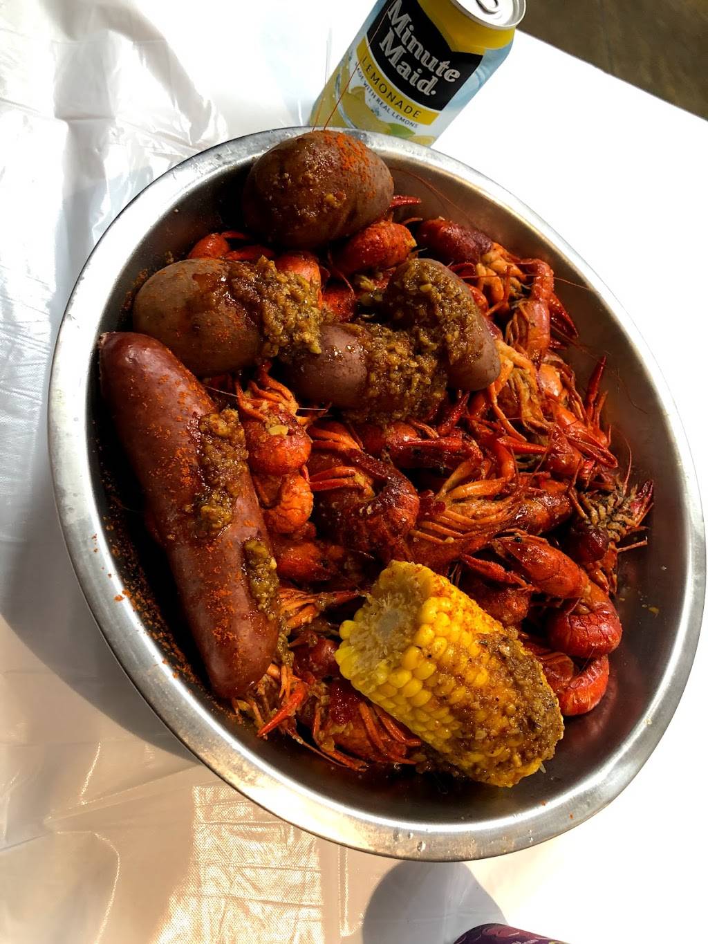 BlueTree Wing & Seafood | restaurant | 13500 W Airport Blvd Ste A, Sugar Land, TX 77498, USA | 2813025553 OR +1 281-302-5553