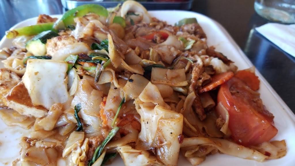 Lotus Thai Restaurant | restaurant | 115 Hartz Ave, Danville, CA 94526, USA | 9257438424 OR +1 925-743-8424