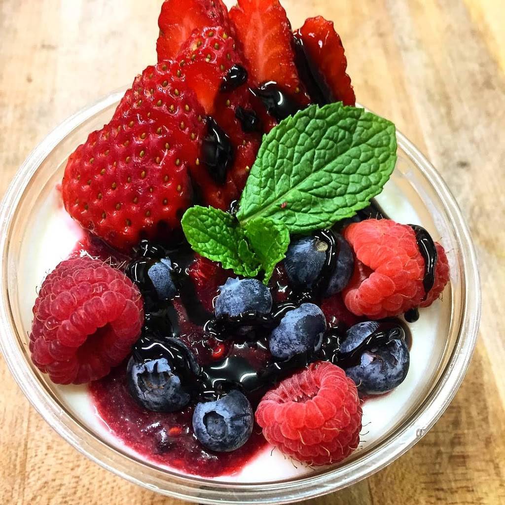 La Pergoletta | restaurant | 1802 Hillhurst Ave, Los Angeles, CA 90027, USA | 3236648259 OR +1 323-664-8259