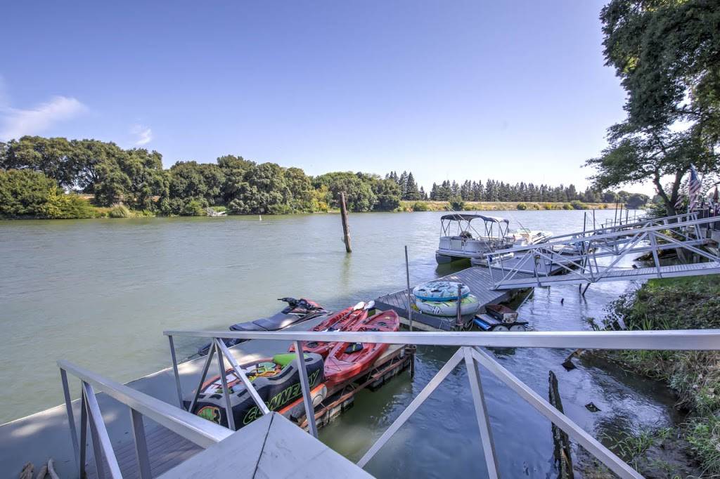 Ko-Ket Riverfront Bar & Grill | restaurant | 14174 Isleton Rd ste b, Isleton, CA 95641, USA | 9167761488 OR +1 916-776-1488