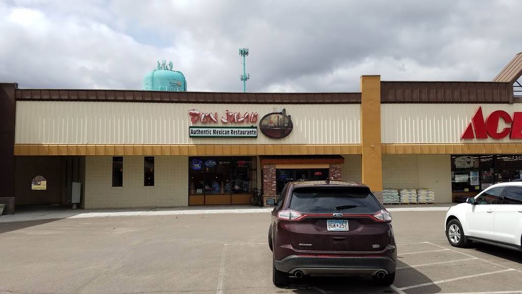Don Julio | restaurant | 816 Lake St S, Forest Lake, MN 55025, USA | 6514643544 OR +1 651-464-3544