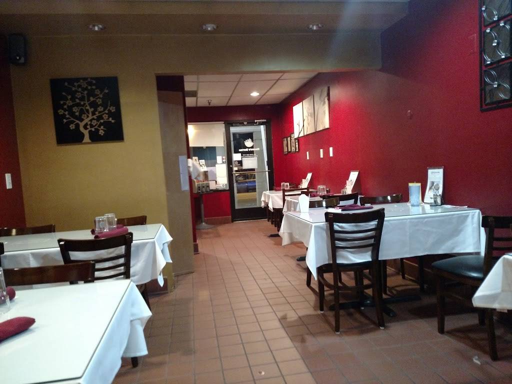 Haangs Bistro | restaurant | 225 E Walled Lake Dr, Walled Lake, MI 48390, USA | 2489261100 OR +1 248-926-1100