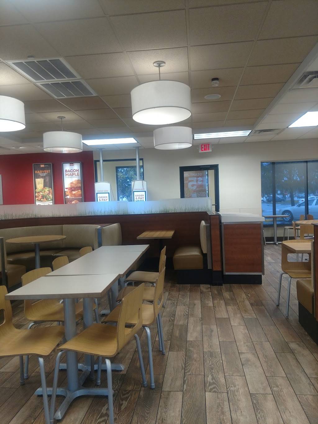 Wendys | restaurant | 8770 Ulmerton Rd, Largo, FL 33771, USA | 7275307204 OR +1 727-530-7204