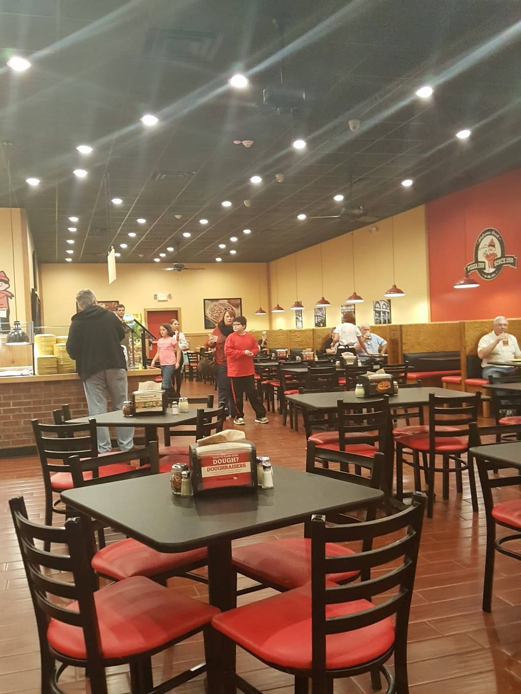 Pizza Inn | restaurant | 1441 S Pollock St, Selma, NC 27576, USA | 9199654400 OR +1 919-965-4400