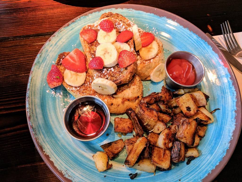 JohnnyLukes KitchenBar | restaurant | 5500 Market St #130, Wilmington, NC 28405, USA | 9107691798 OR +1 910-769-1798