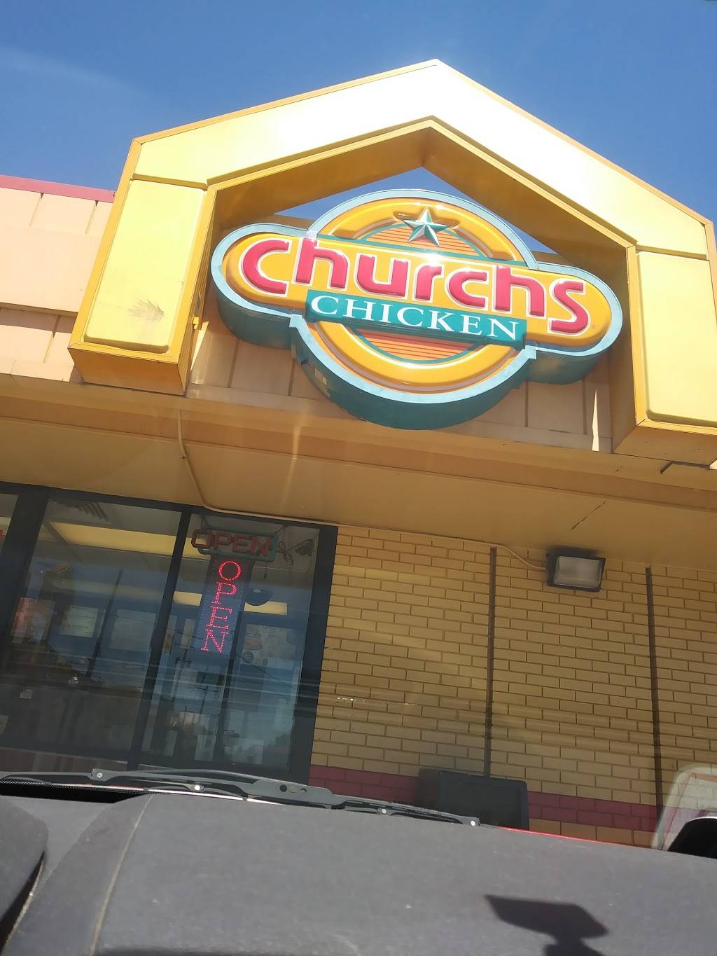 Churchs Chicken | restaurant | 1520 E Main St, Columbus, OH 43205, USA | 6142521759 OR +1 614-252-1759
