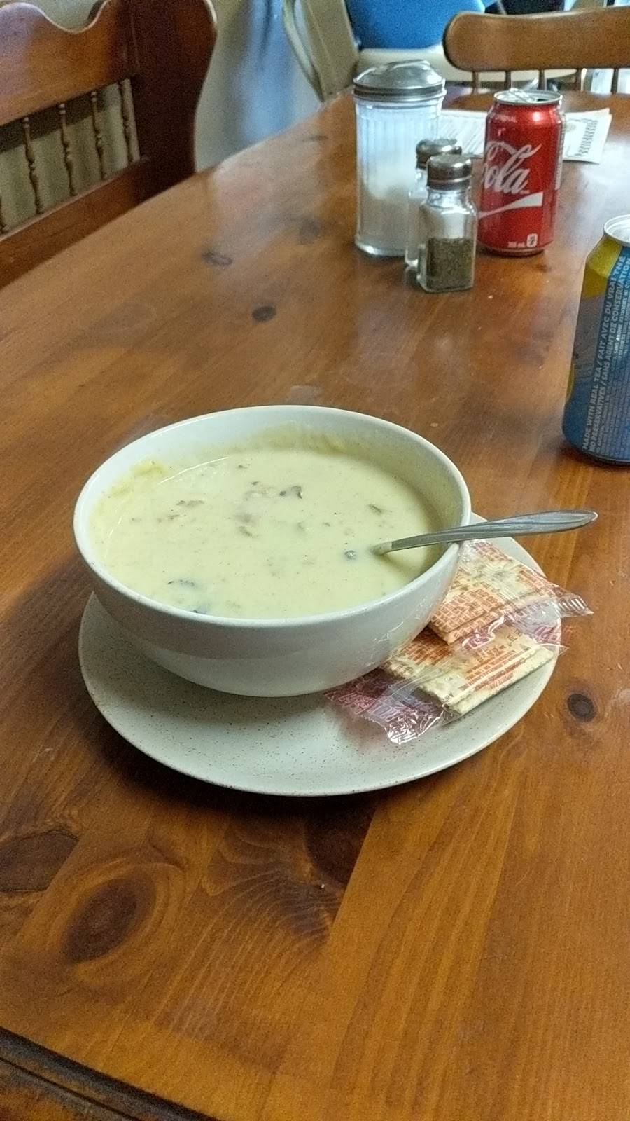 Jules Diner | restaurant | 2195 County Rd 42, Belle River, ON N0R 1A0, Canada | 5197283518 OR +1 519-728-3518