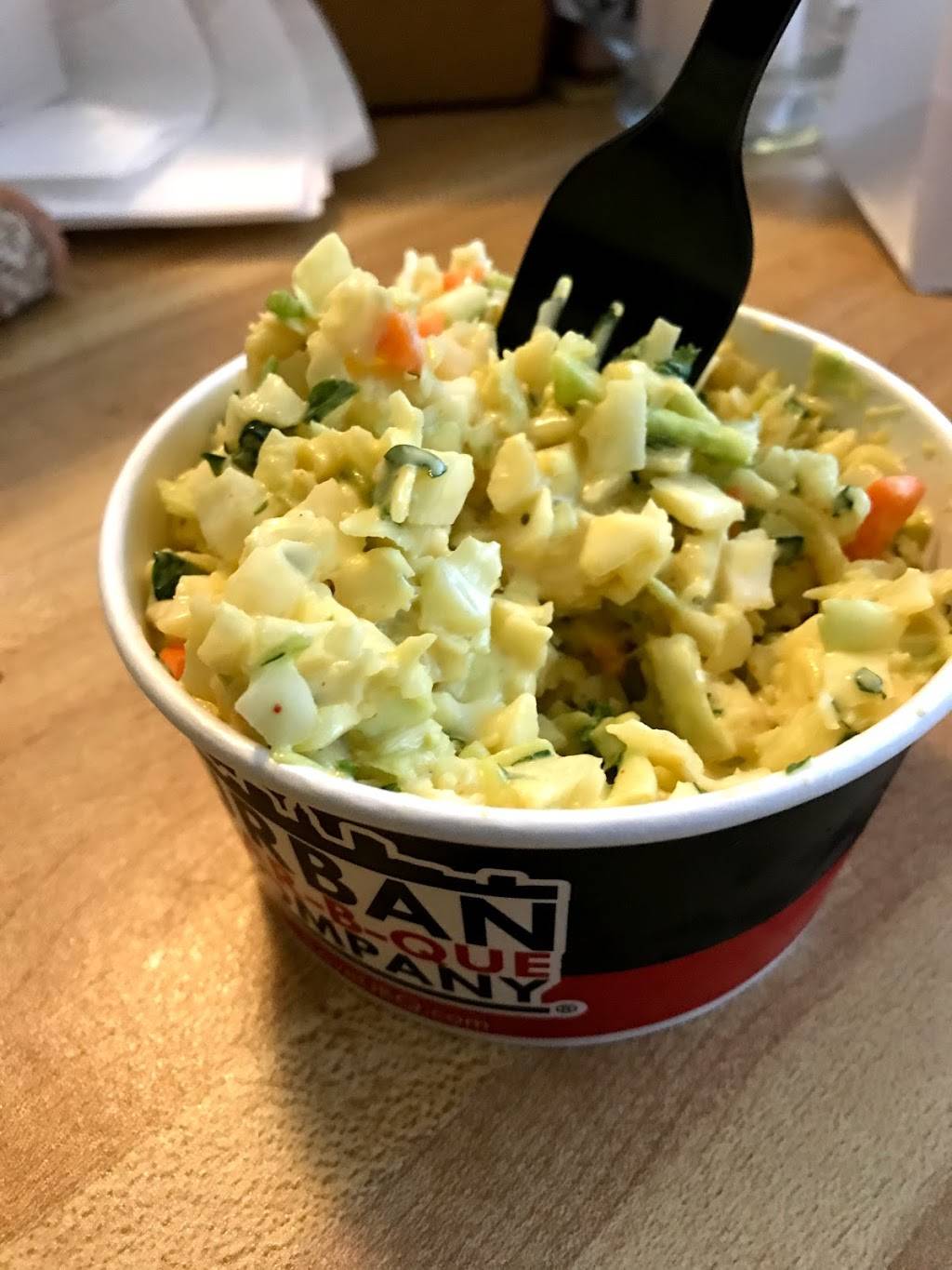 Urban Bar-B-Que | restaurant | 2007 Chapman Ave, Rockville, MD 20852, USA | 2402904827 OR +1 240-290-4827