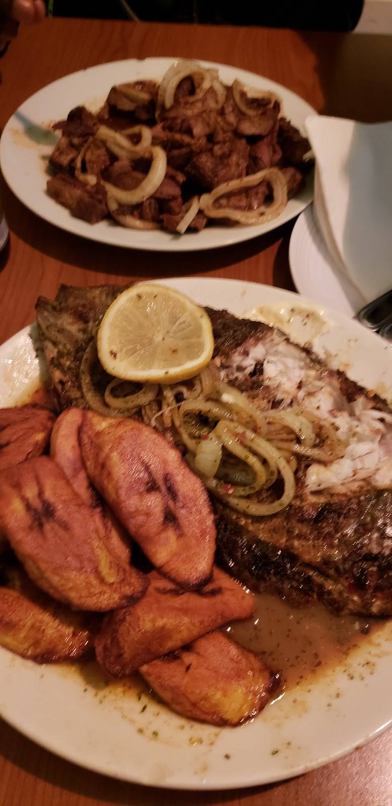 Grillades Kenayah | restaurant | 273 McArthur Ave., Vanier, ON K1L 6P3, Canada | 6137495757 OR +1 613-749-5757