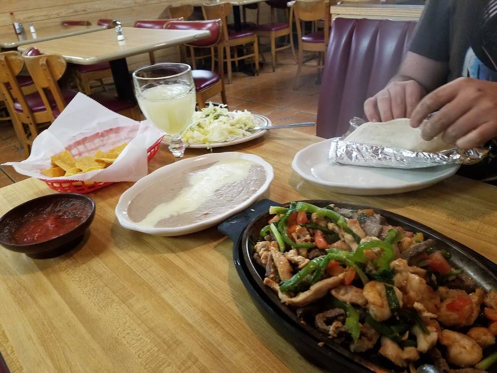 Nopalera Express | restaurant | 8818 Atlantic Blvd, Jacksonville, FL 32211, USA | 9047200106 OR +1 904-720-0106