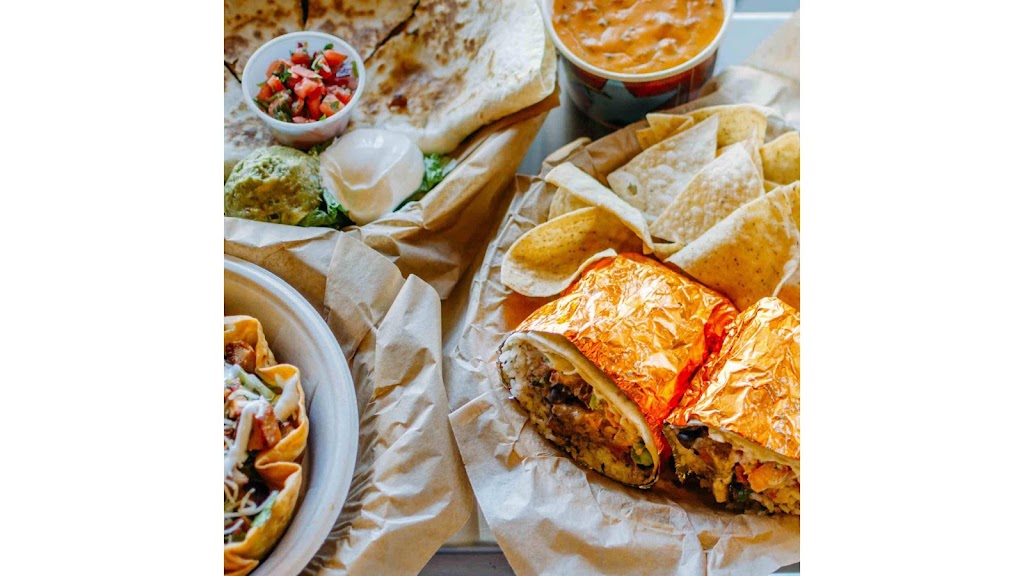 QDOBA Mexican Eats | restaurant | 820 E Chestnut St, Junction City, KS 66441, USA | 7852101020 OR +1 785-210-1020