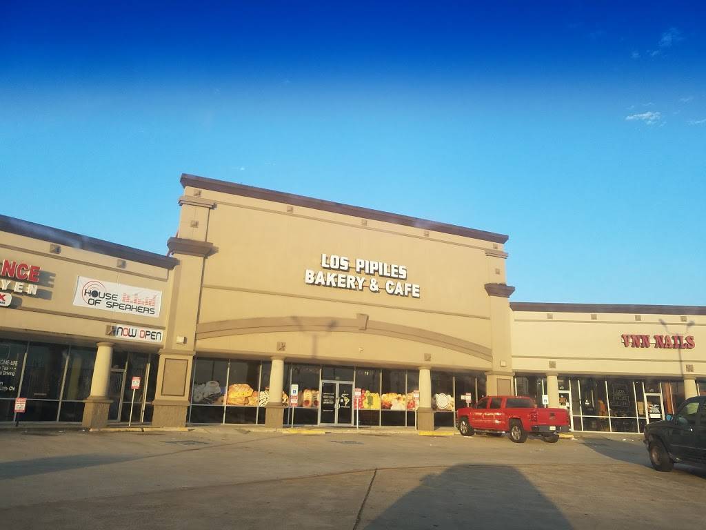 Los Pipiles Restaurant | restaurant | 12033 Veterans Memorial Dr #103, Houston, TX 77067, USA | 2815832720 OR +1 281-583-2720
