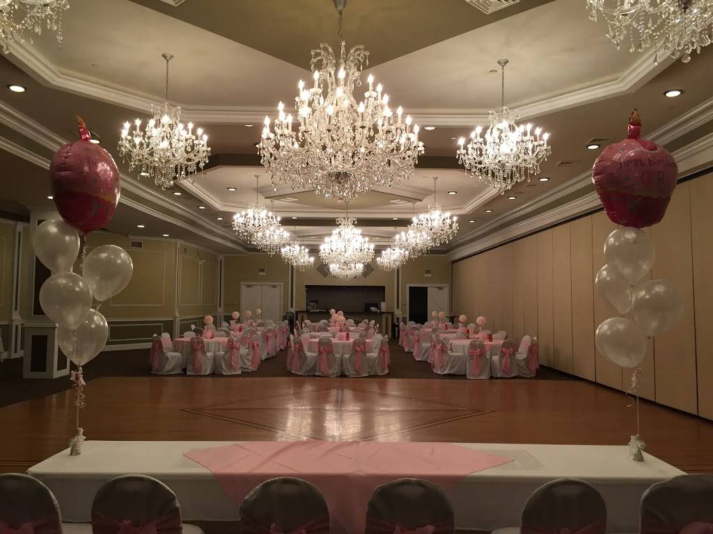 Lakehurst Banquets | night club | 300 Lakehurst Rd, Waukegan, IL 60085, USA | 8474403300 OR +1 847-440-3300