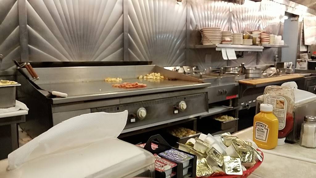 Frost Diner | restaurant | 55 Broadview Ave, Warrenton, VA 20186, USA | 5403473047 OR +1 540-347-3047