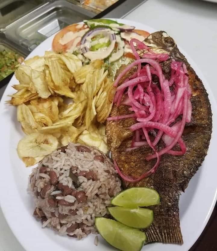 El changarro HonduMex | restaurant | 7030 Branching Ct, San Antonio, TX 78239, USA | 7268882453 OR +1 726-888-2453