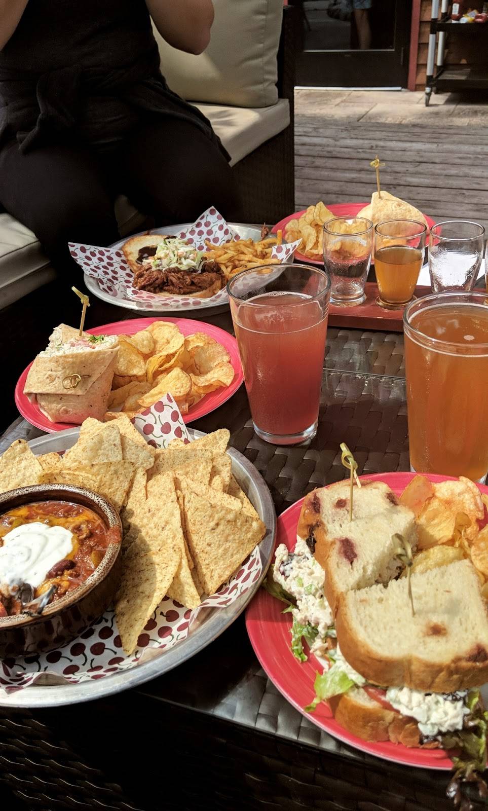 Cherry Republic Brewing Co | restaurant | 6026 S Lake St, Glen Arbor, MI 49636, USA | 2312263033 OR +1 231-226-3033