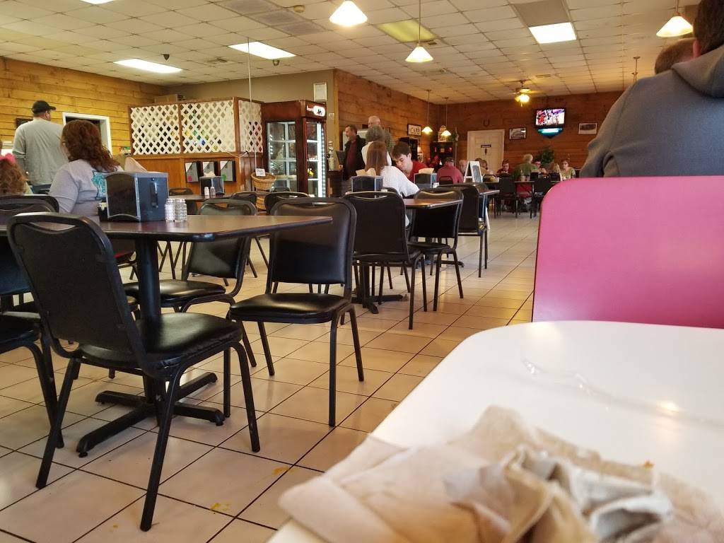MAPLESVILLE COUNTRY CAFE | restaurant | 6490 US-82, Maplesville, AL 36750, USA | 3343661020 OR +1 334-366-1020