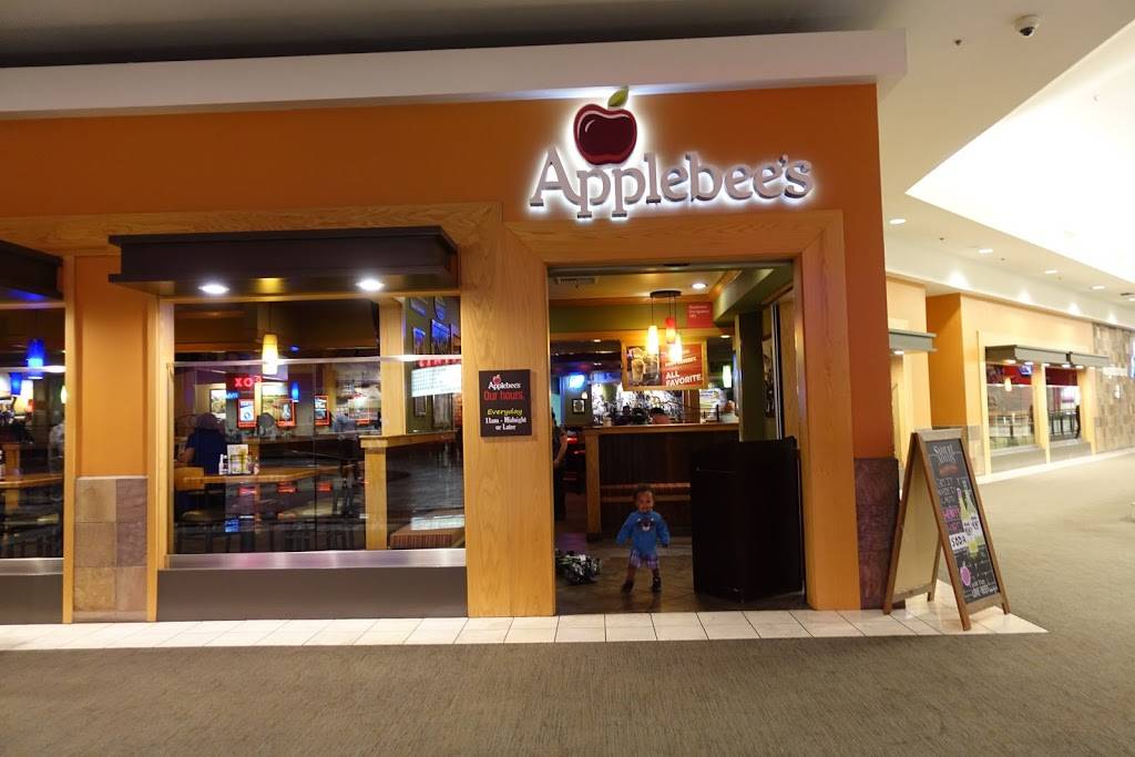 Applebees Grill + Bar | restaurant | 1350 Travis Blvd #Z-5, Fairfield, CA 94533, USA | 7073990796 OR +1 707-399-0796