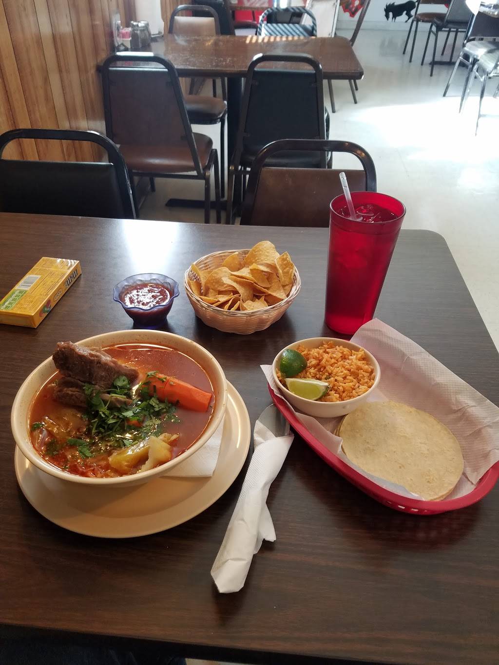 El Bronco | restaurant | 301 Old Coors Dr SW, Albuquerque, NM 87121, USA | 5058362711 OR +1 505-836-2711