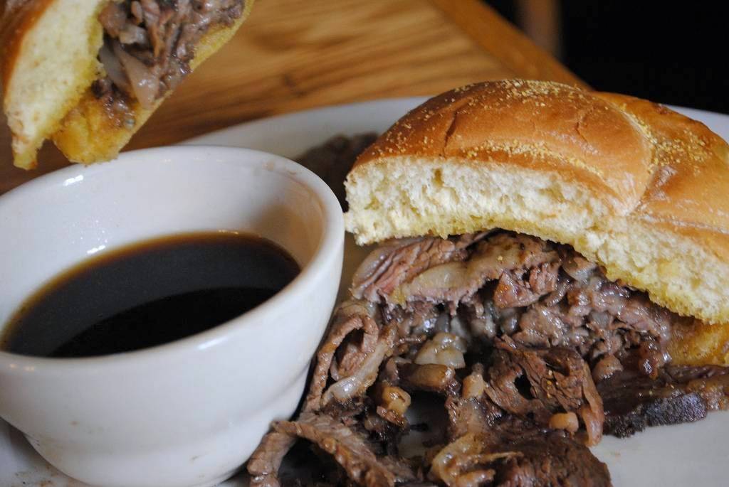 Carbones Bar & Grill | restaurant | 7670 160th St W, Lakeville, MN 55044, USA | 9529972900 OR +1 952-997-2900