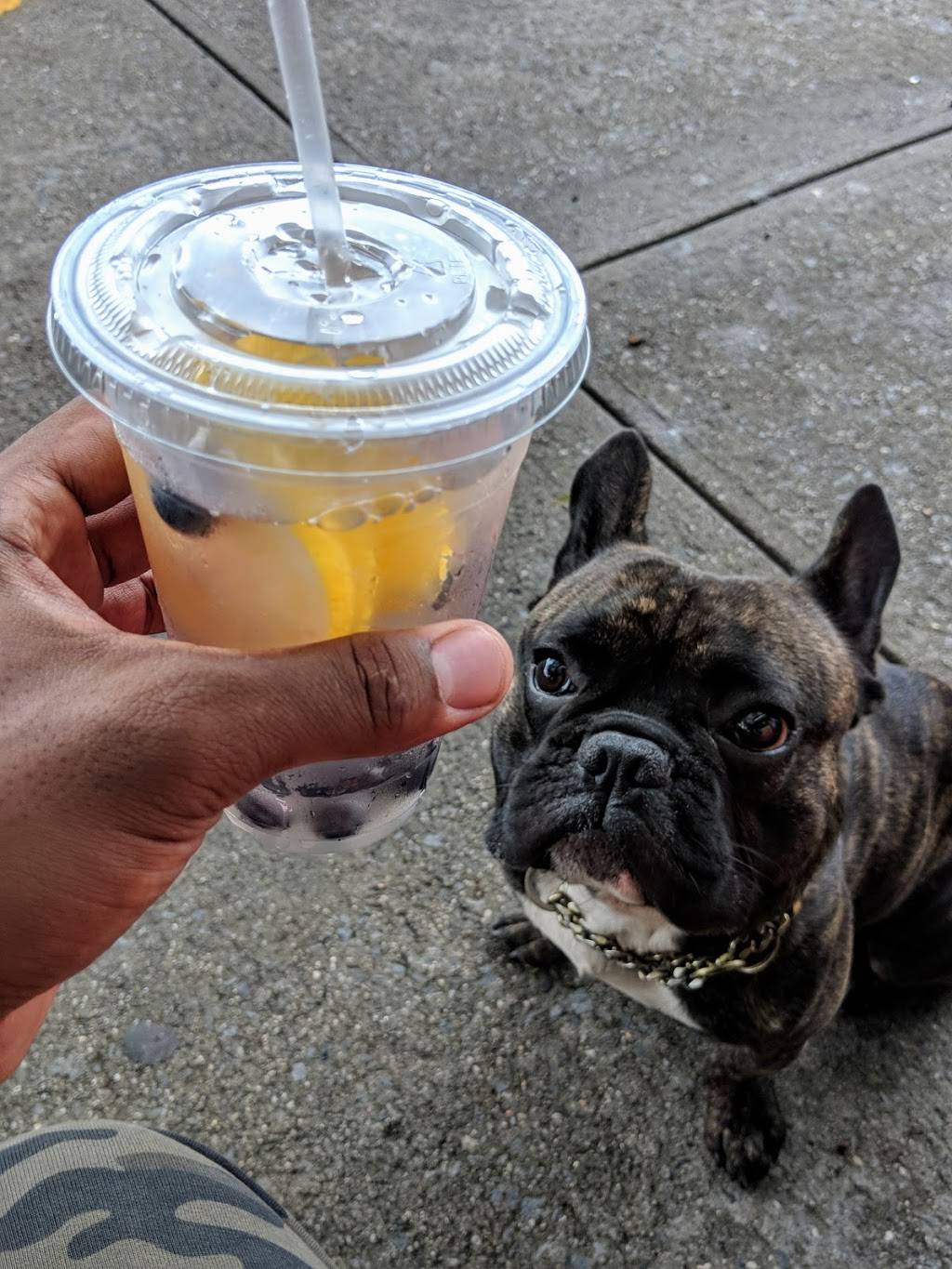 DLux Cafe | cafe | 5959 69th St, Maspeth, NY 11378, USA | 8333589223 OR +1 833-358-9223