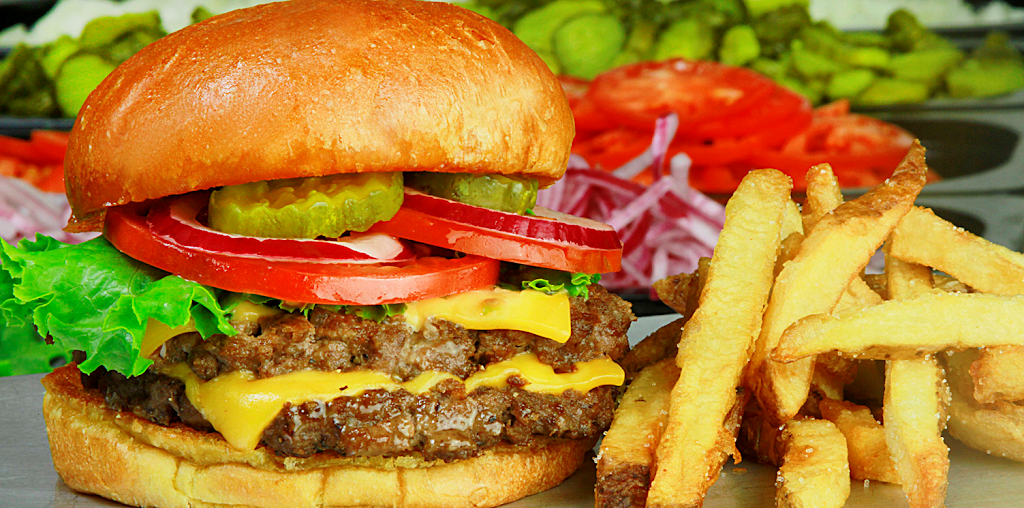 Cheeseburger Bobbys International LLC | restaurant | 1690 Roberts Boulevard NW Suite 121 NW, Suite 121, Kennesaw, GA 30144, USA | 7702189962 OR +1 770-218-9962