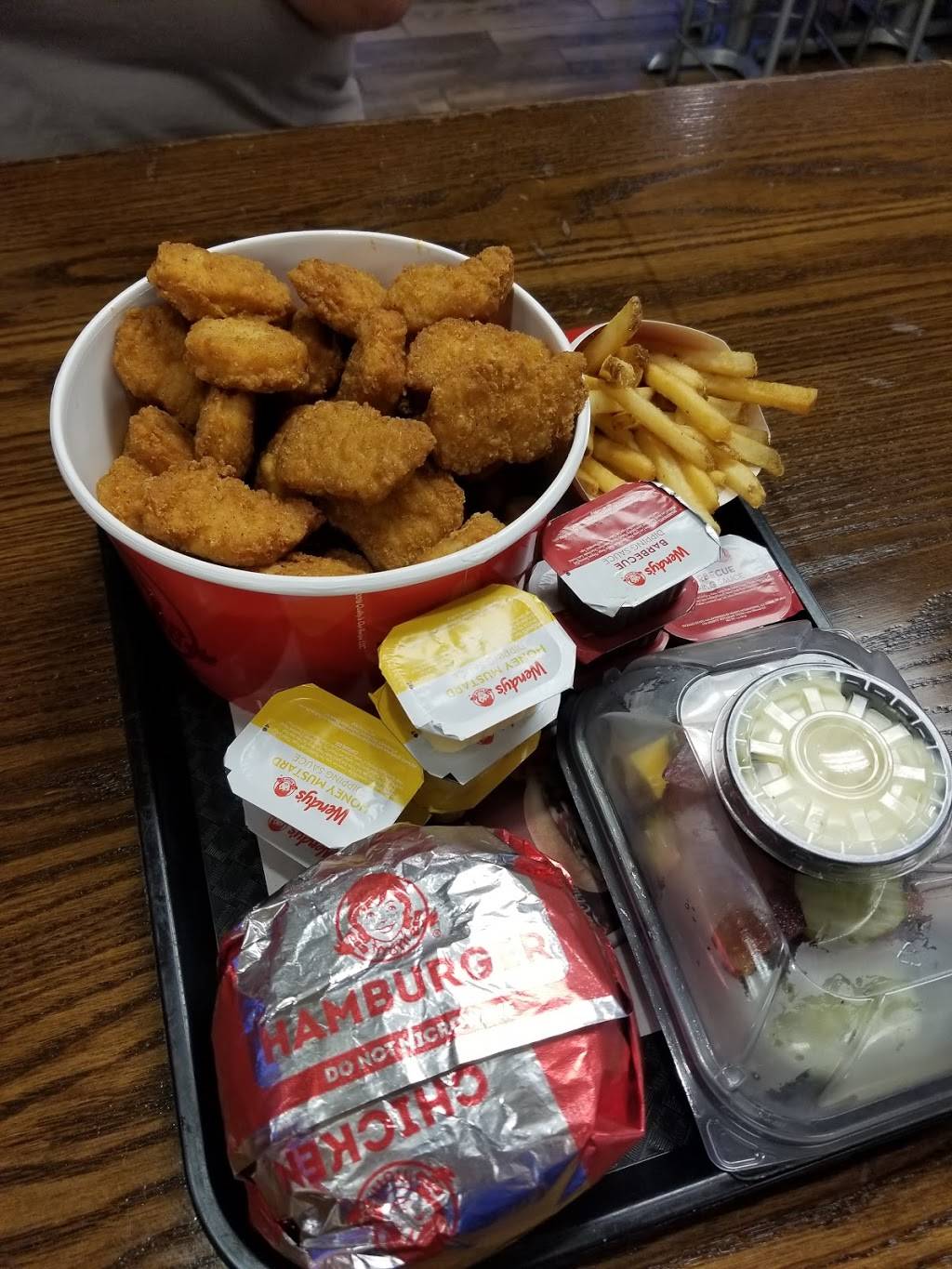 Wendys | restaurant | 601 S Centerville Rd, Sturgis, MI 49091, USA | 2696516657 OR +1 269-651-6657