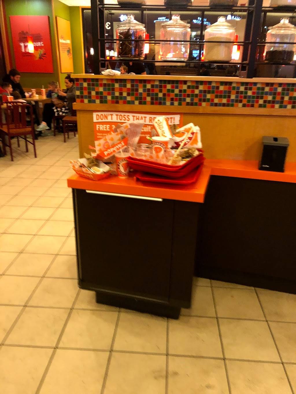 Popeyes Louisiana Kitchen | restaurant | 3699 N Thanksgiving Way, Lehi, UT 84043, USA | 8017682164 OR +1 801-768-2164