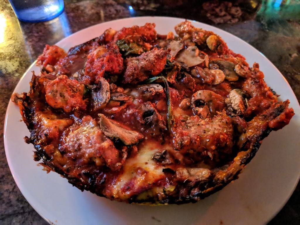 Pequods Pizza | restaurant | 2207 N Clybourn Ave, Chicago, IL 60614, USA | 7733271512 OR +1 773-327-1512