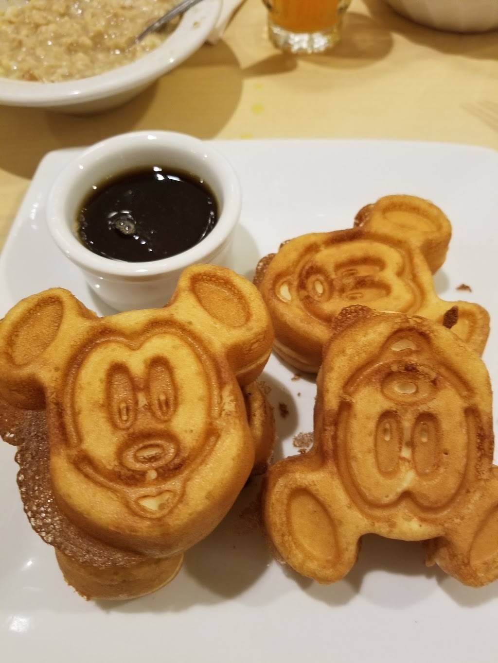 1900 Park Fare | restaurant | 4401 Floridian Way, Orlando, FL 32836, USA | 4079393463 OR +1 407-939-3463