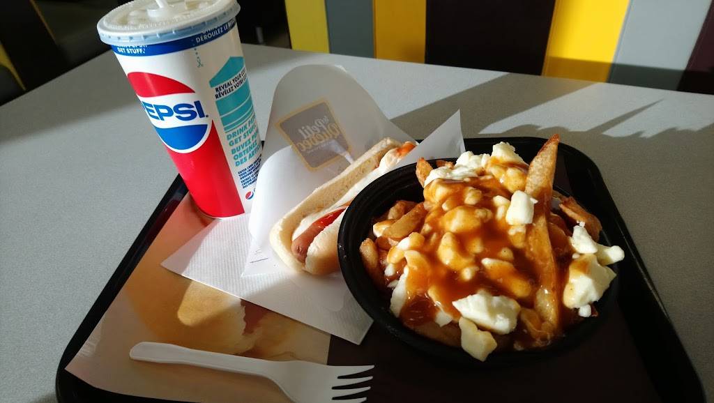 Le Petit Québec | restaurant | 81 Boulevard Laurier, McMasterville, QC J3G 1P7, Canada | 4505361188 OR +1 450-536-1188